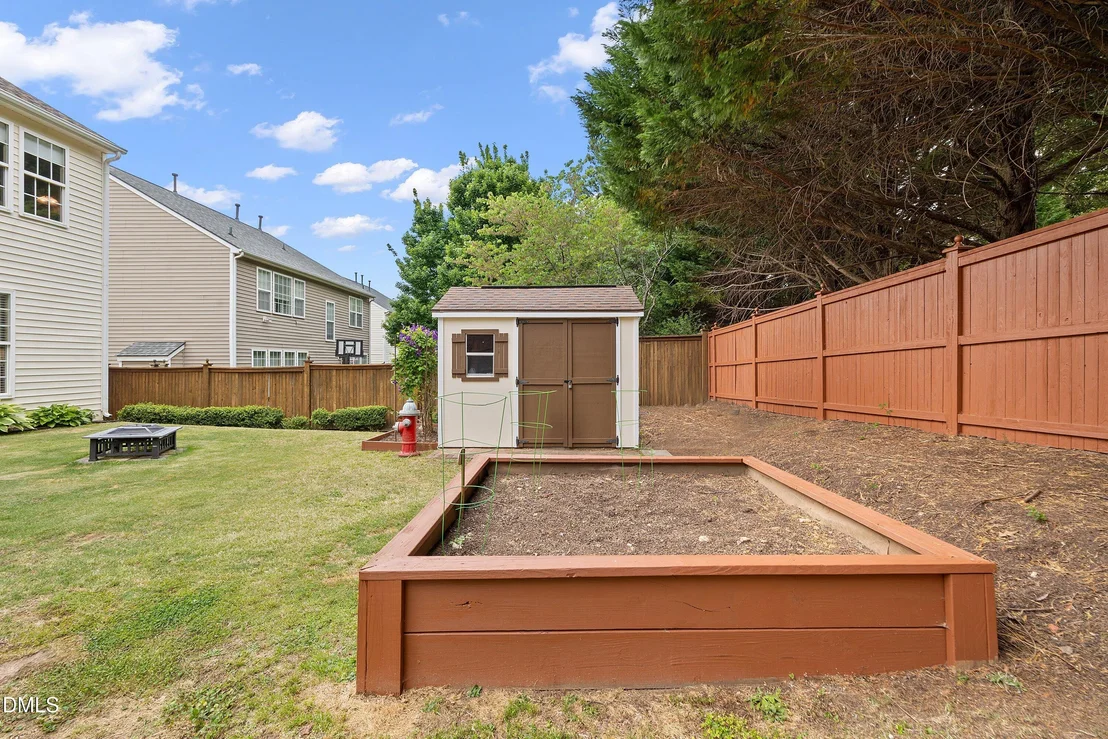 Photo of 7400 Silver View Lane