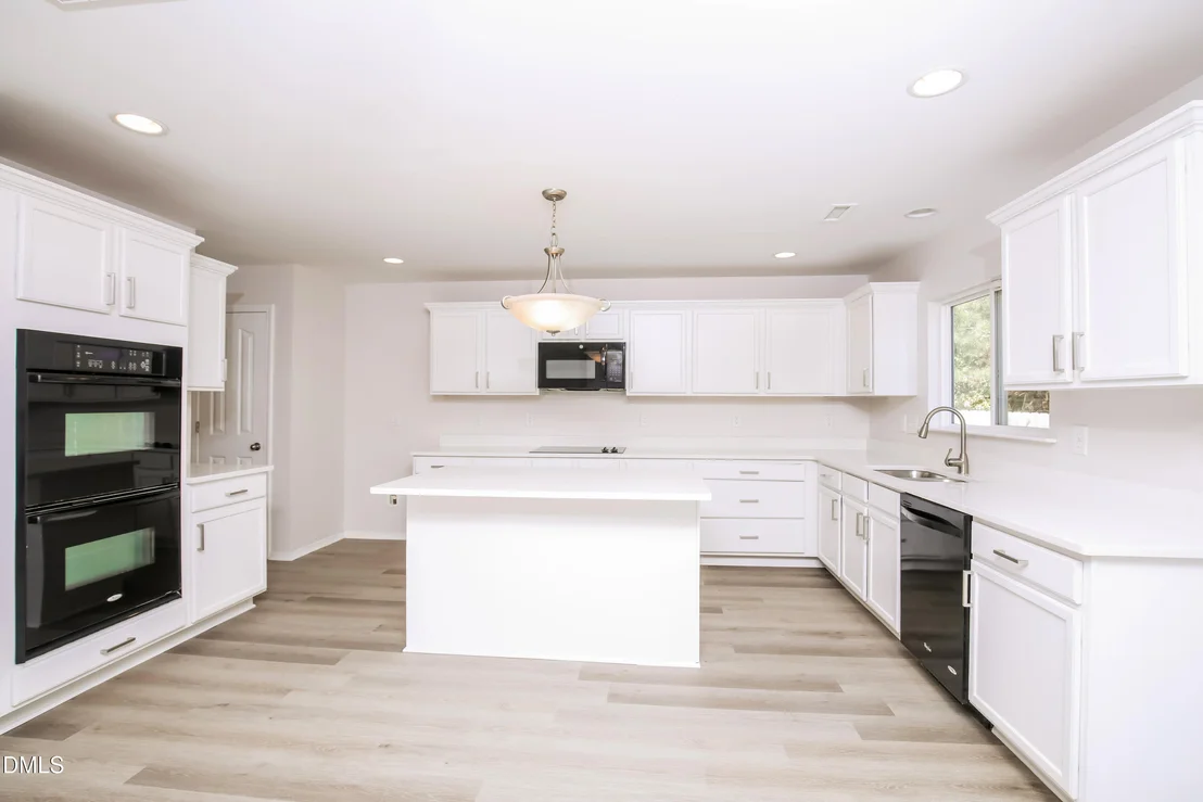 Photo of 613 Ashburn Lane
