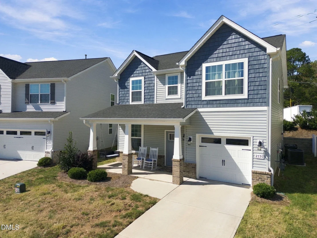 Photo of 2170 Campbell Loop