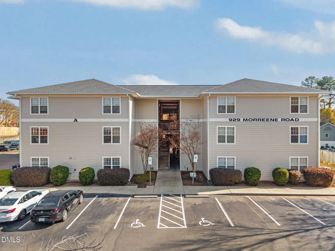 Photo of Unit A23 at 929 Morreene Road