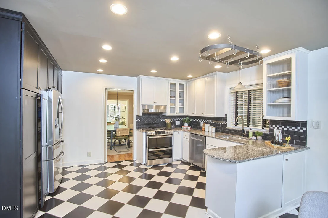 Photo of 3815 Swarthmore Road