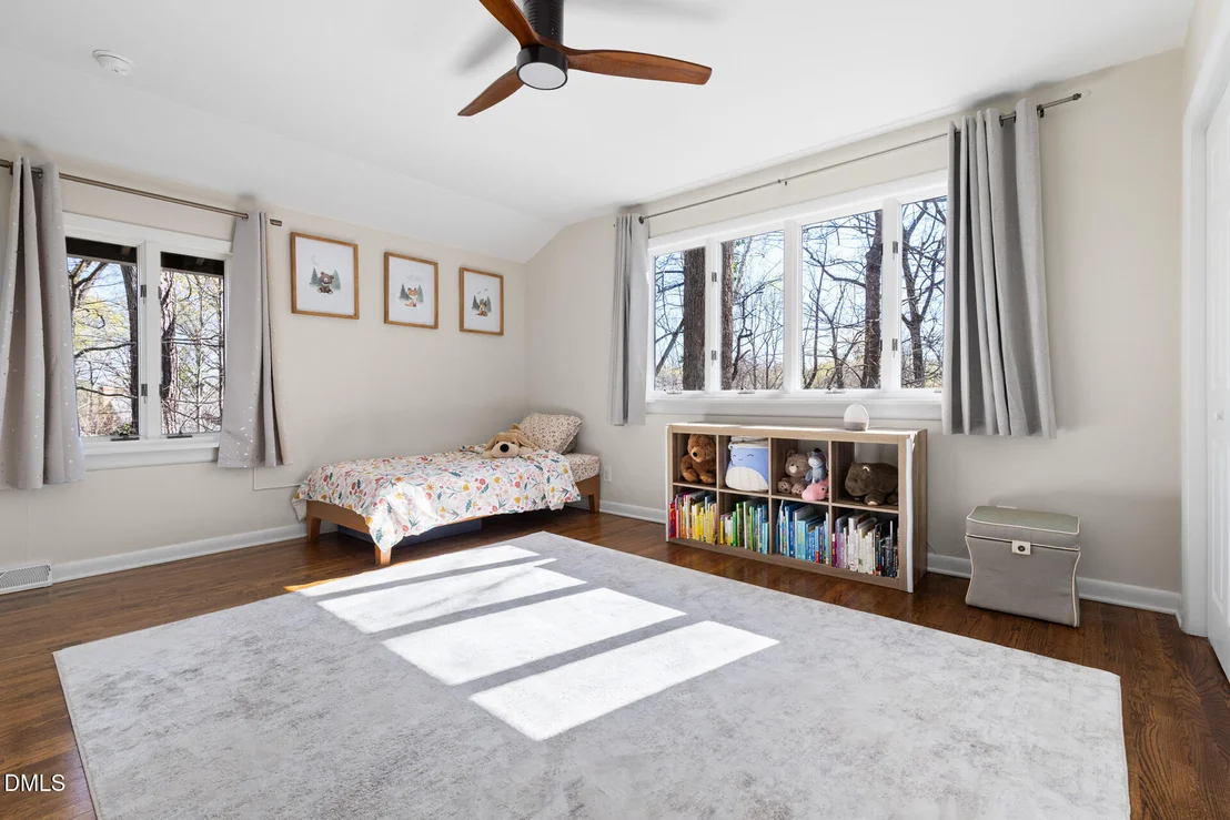 Photo of 353 Tenney Circle