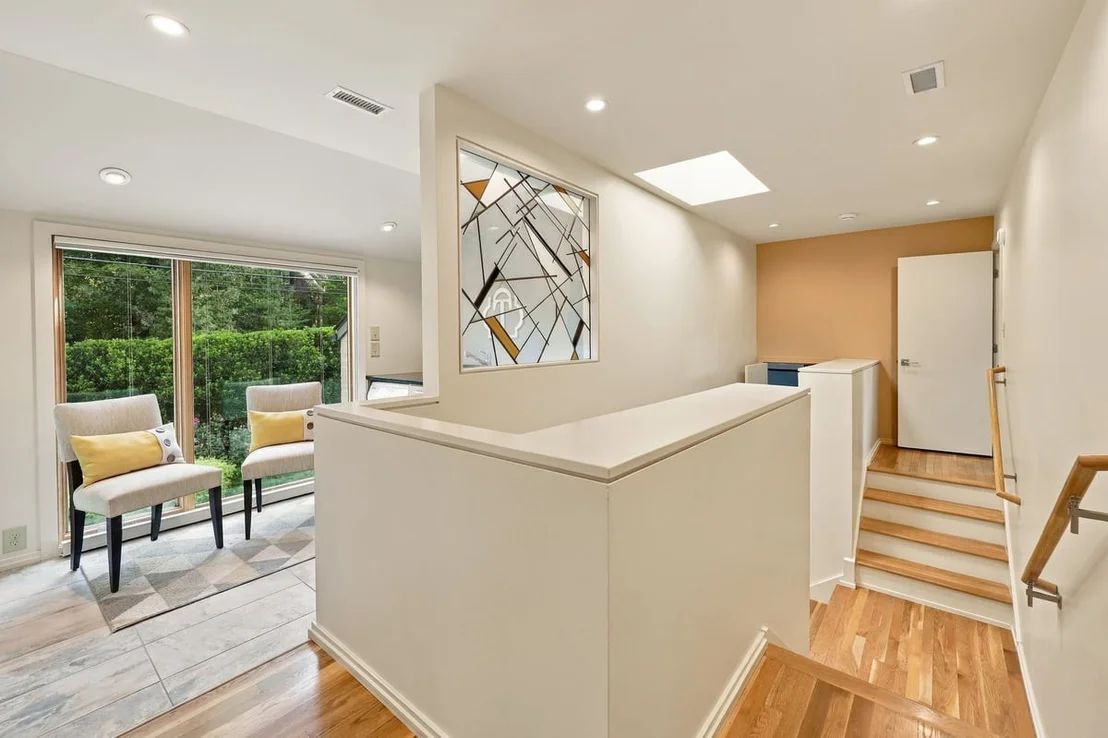 Photo of 3007 Surrey Road