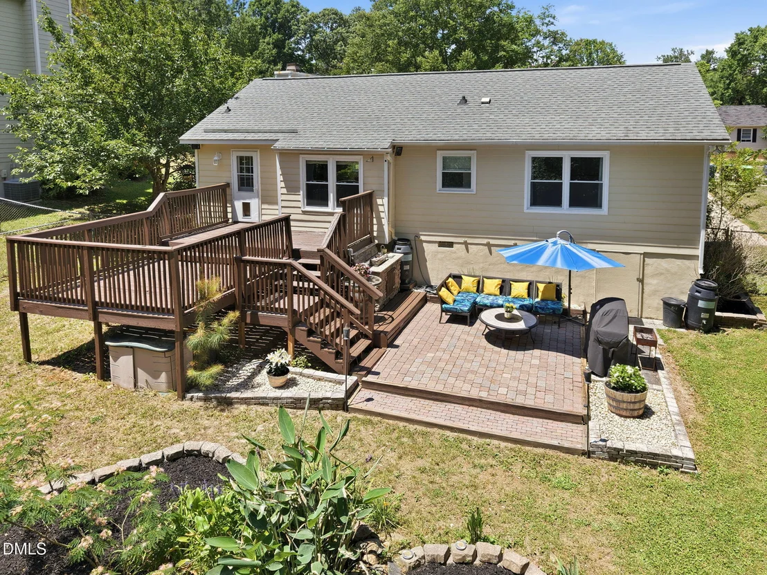 Photo of 224 Rosehaven Drive