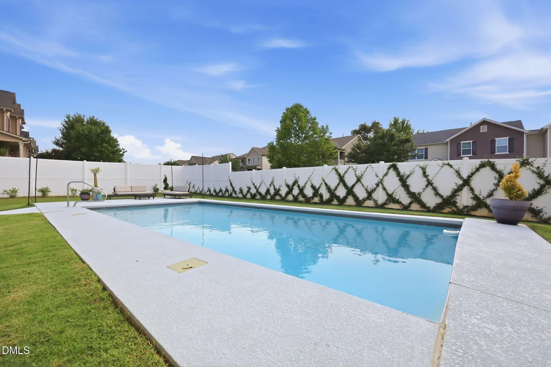 Photo of 921 Sugar Tree Drive