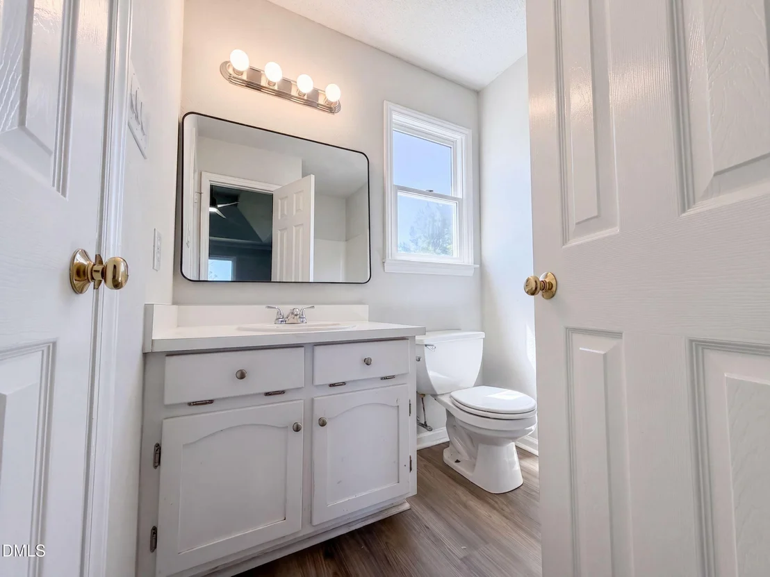 Photo of 106 Deblyn Court