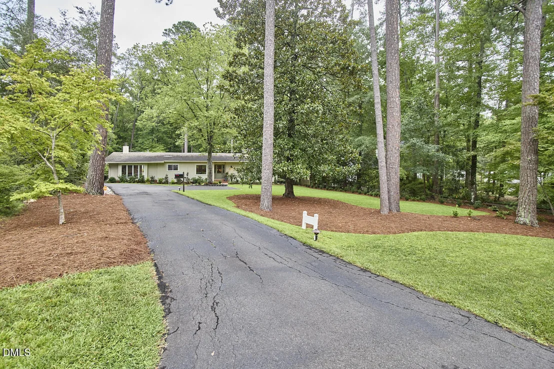 Photo of 3505 Rugby Road