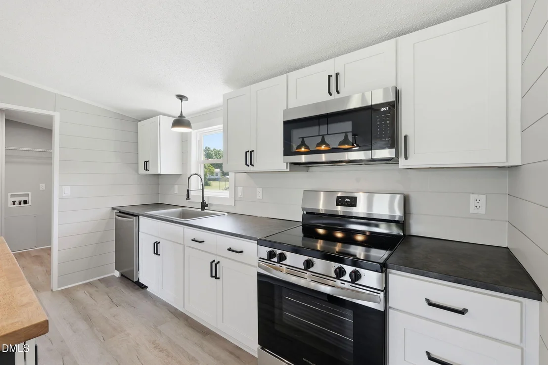 Photo of 287 Oliver Loop Road