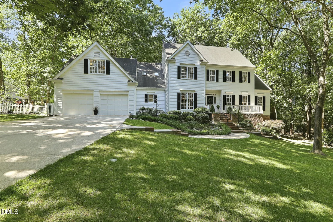 Photo of 429 Grosvenor Drive