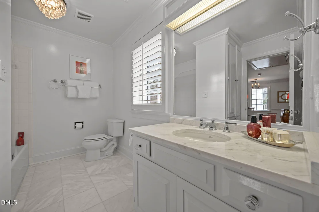 Photo of 3712 Darwin Road