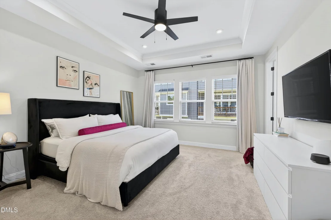 Photo of 1063 Danvers Loop