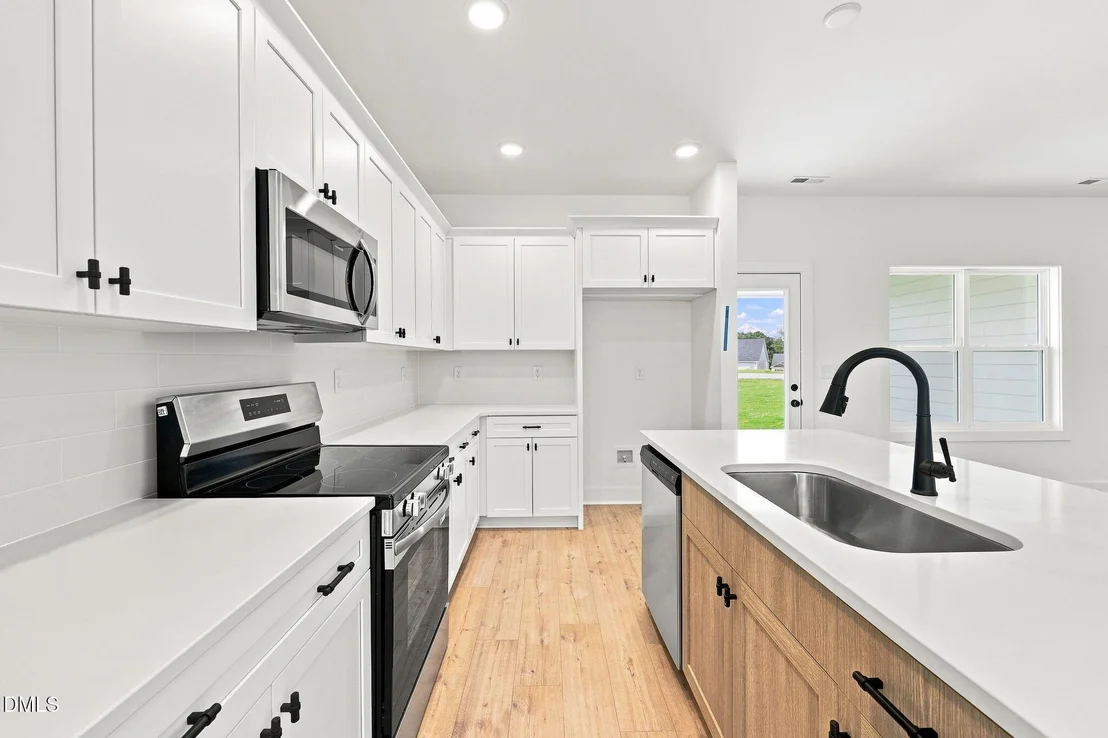 Photo of 155 Grinnell Loop