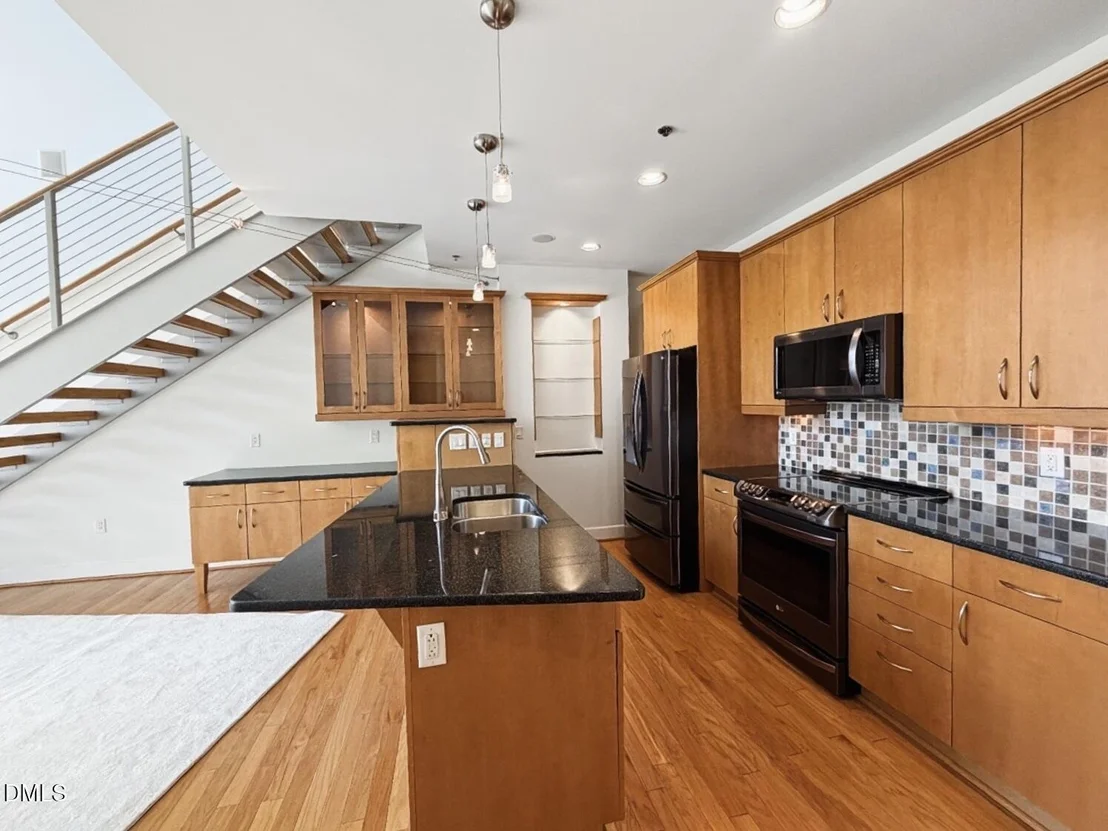 Photo of Unit 412 at 2608 Erwin Road