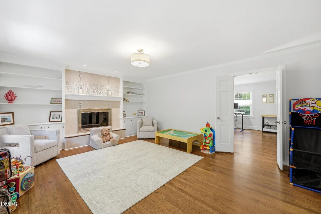 Photo of 6901 Woodmere Drive