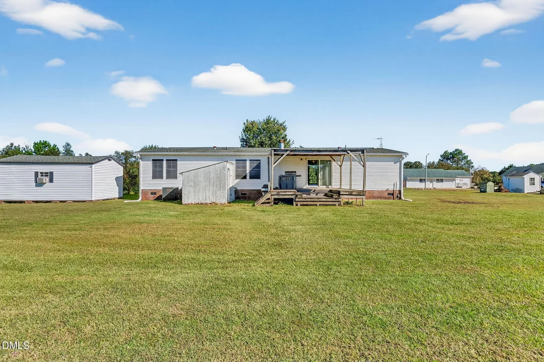 Photo of 1190 Sanders Road