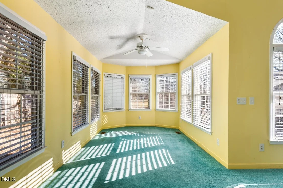 Photo of 1146 Rogers Road