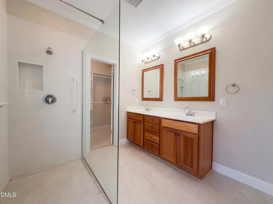 Photo of 1001 Lake Valley Drive