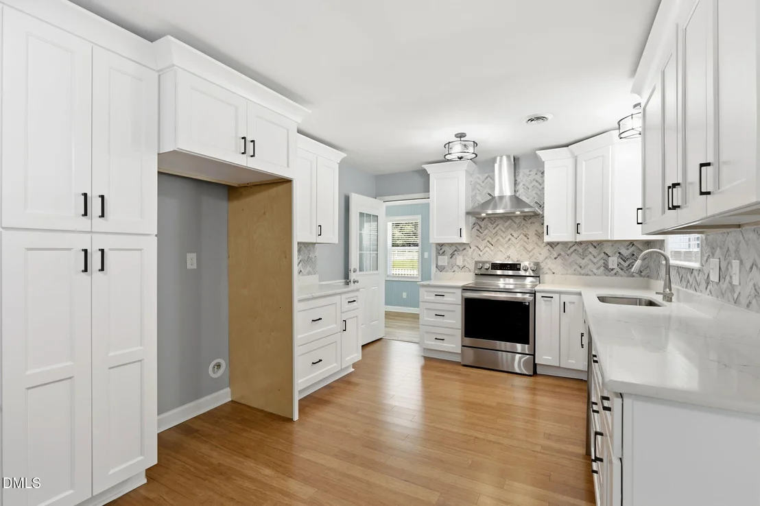 Photo of 2800 Davie Drive