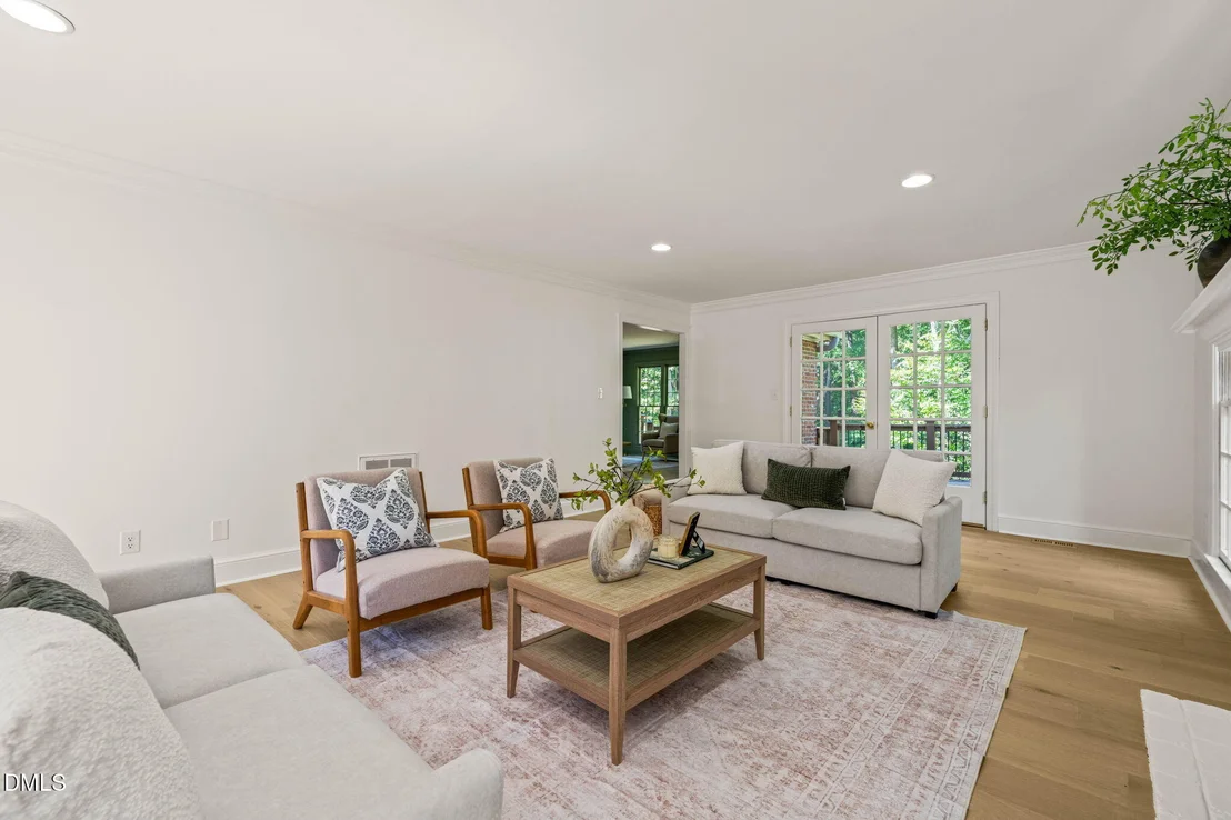 Photo of 2404 Beechview Court