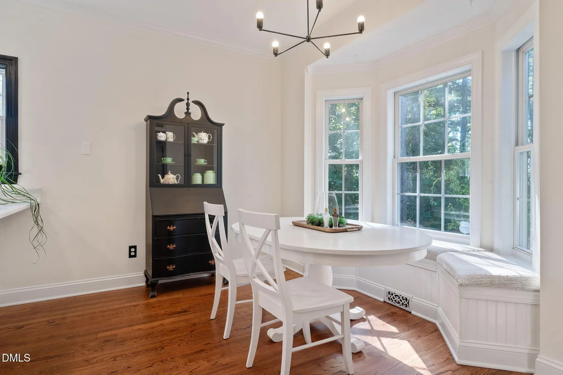 Photo of 1813 Foxbrook Drive