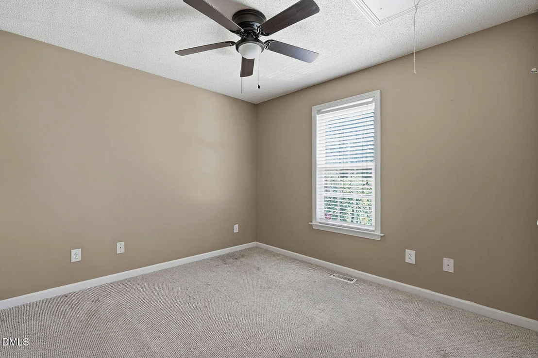 Photo of 130 Walton Circle