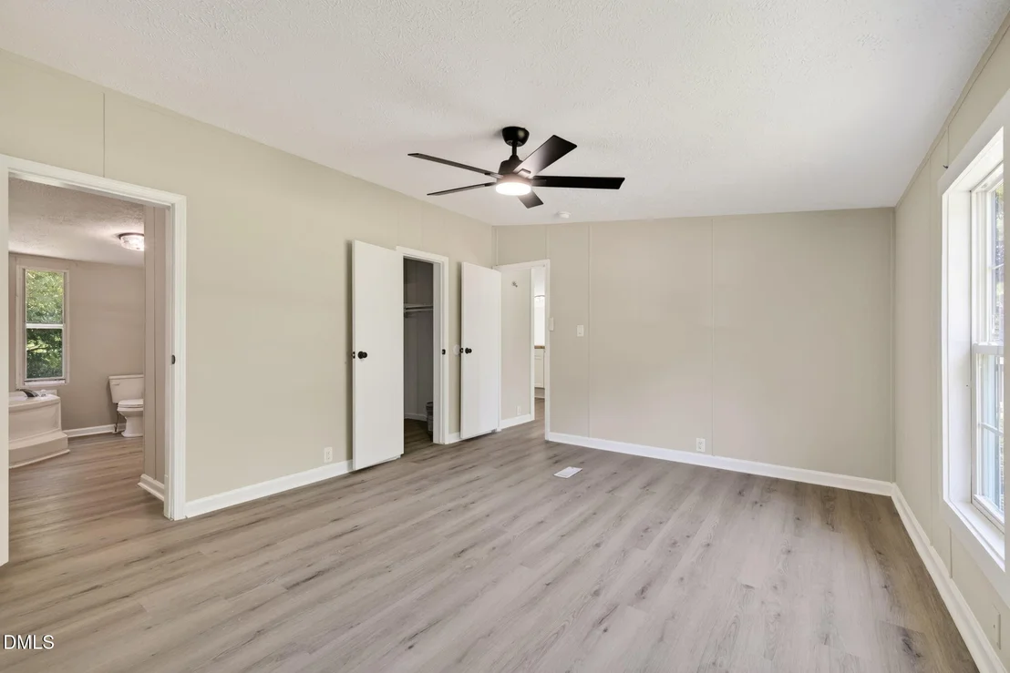 Photo of 411 Falcon Run
