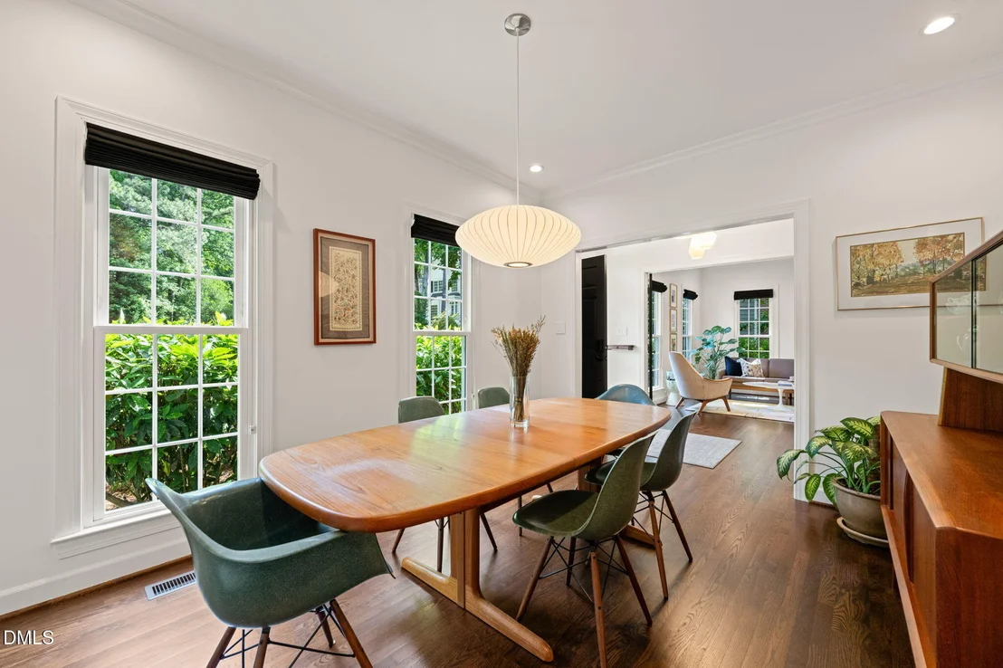 Photo of 102 Ormsby Court