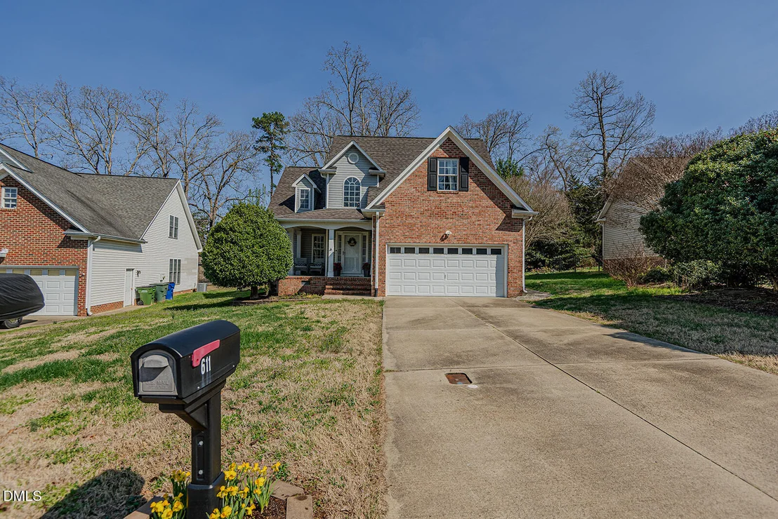 Photo of 611 Pebble Drive