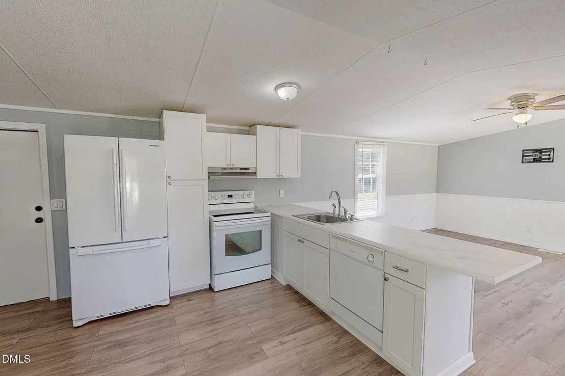 Photo of 32 Everett Avenue