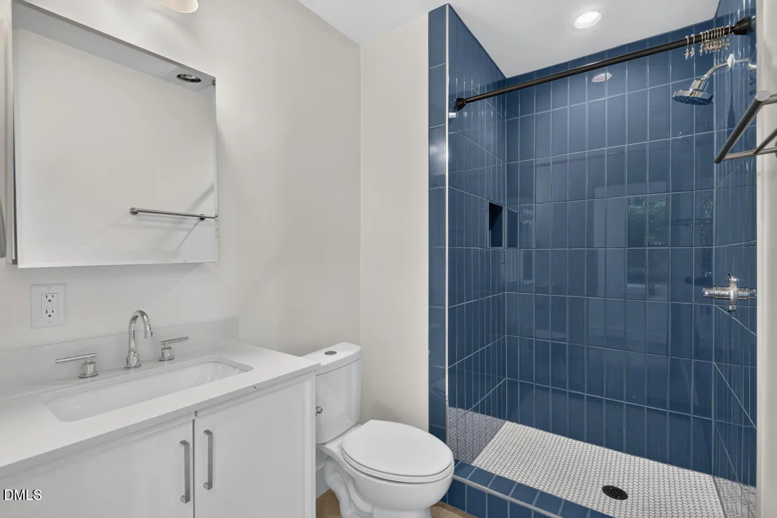 Photo of 408 Gray Avenue