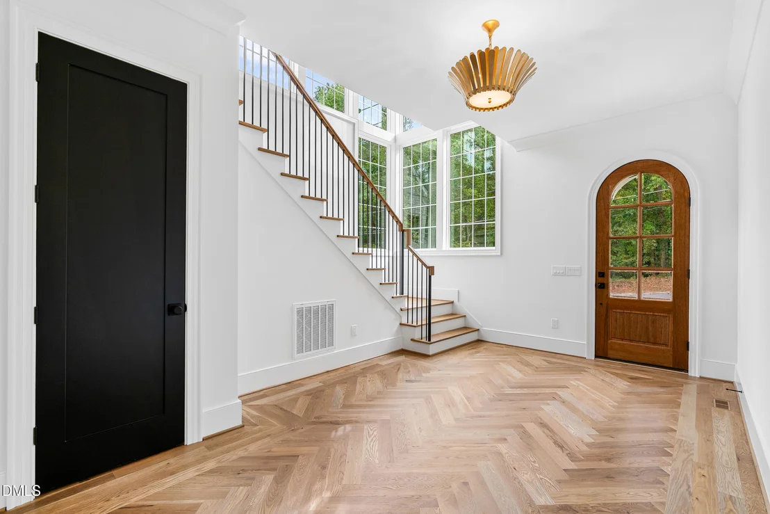 Photo of 6 Chantilly Place
