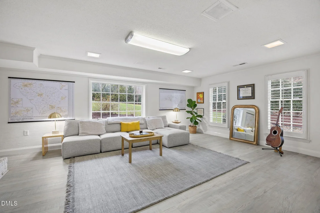 Photo of 3712 Darwin Road