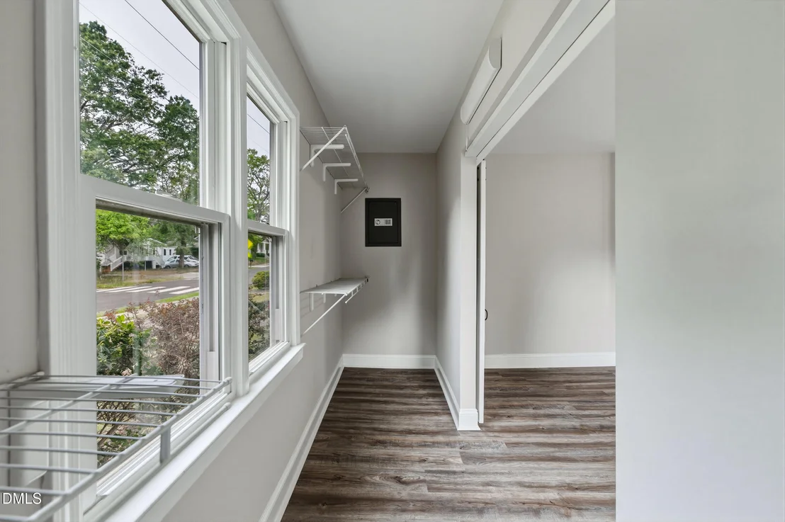 Photo of 503 E Juniper Avenue