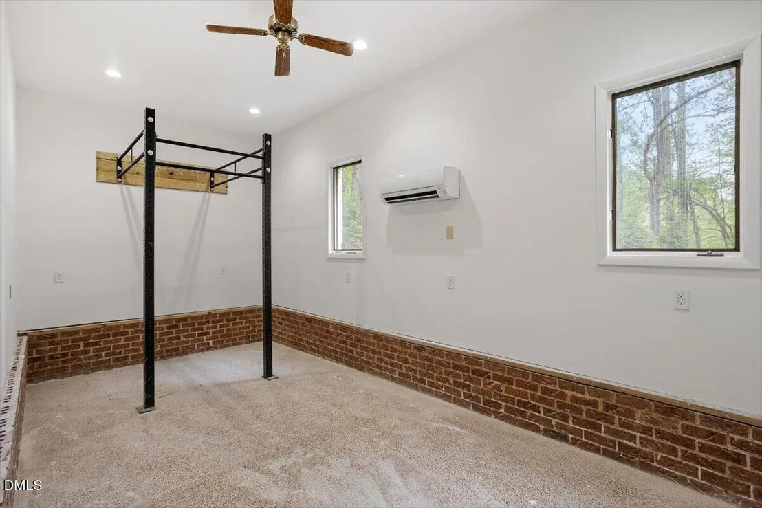 Photo of 1023 Cleland Drive