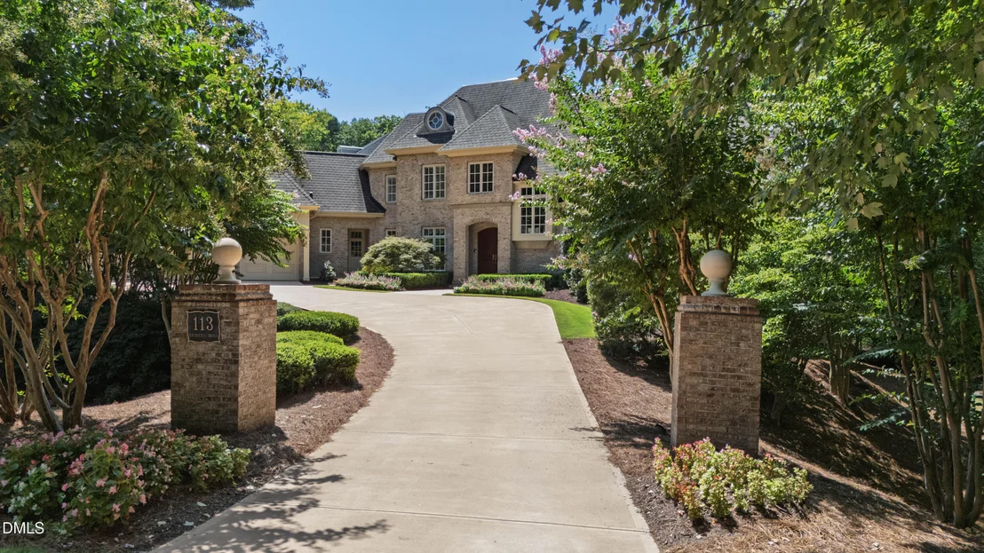 Photo of 113 Richelieu Drive