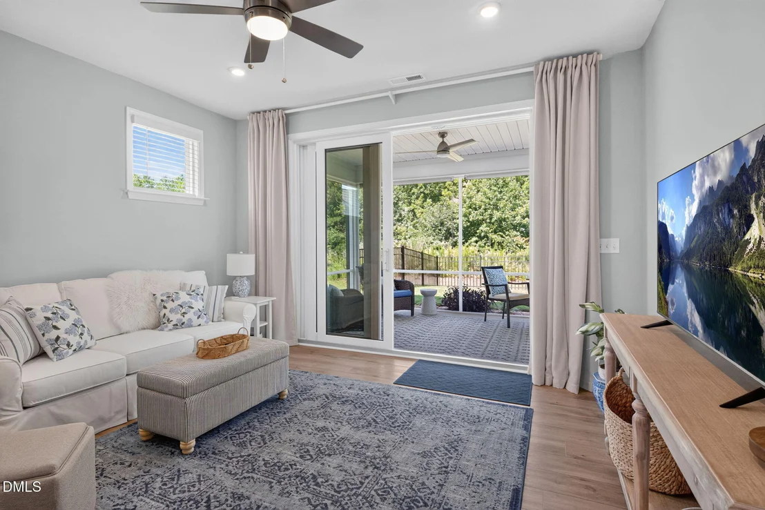 Photo of 104 Shadowbrook Trail