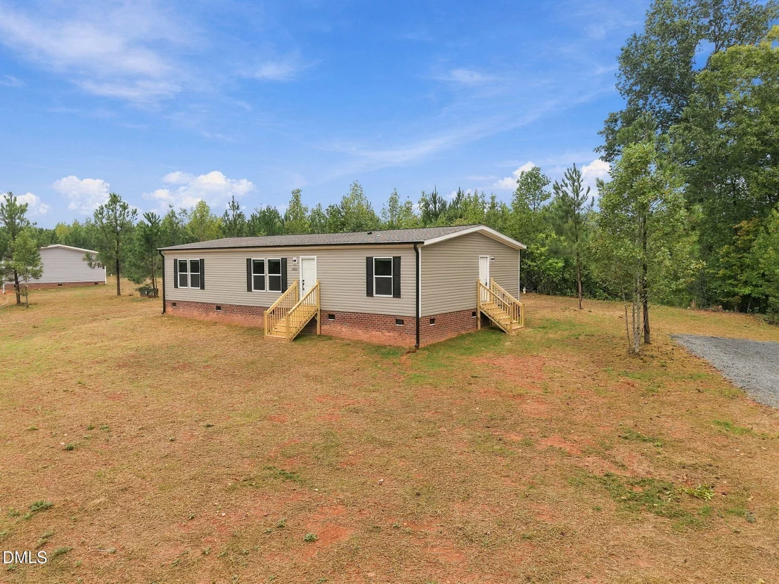 Photo of 8025 Cornwall Road