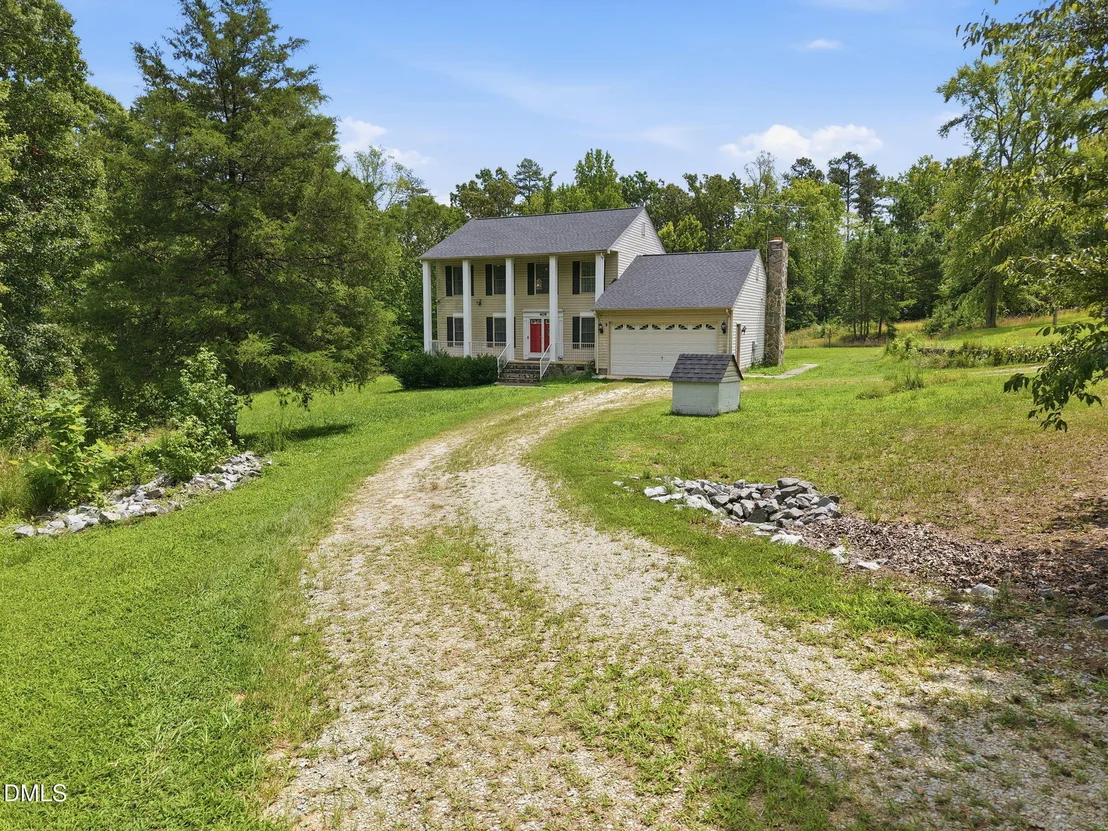 Photo of 409 Reaves Lane