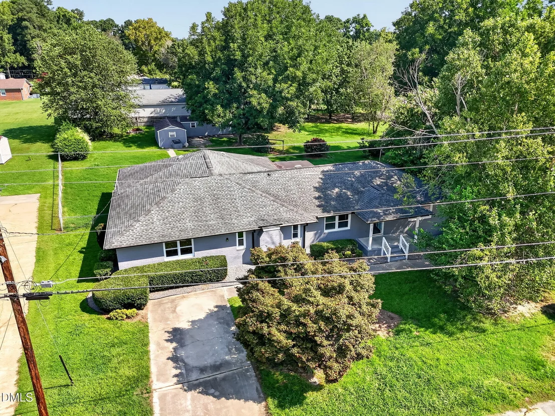 Photo of 6145 Front Street