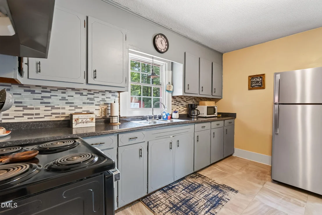 Photo of 4087 Glendale Road