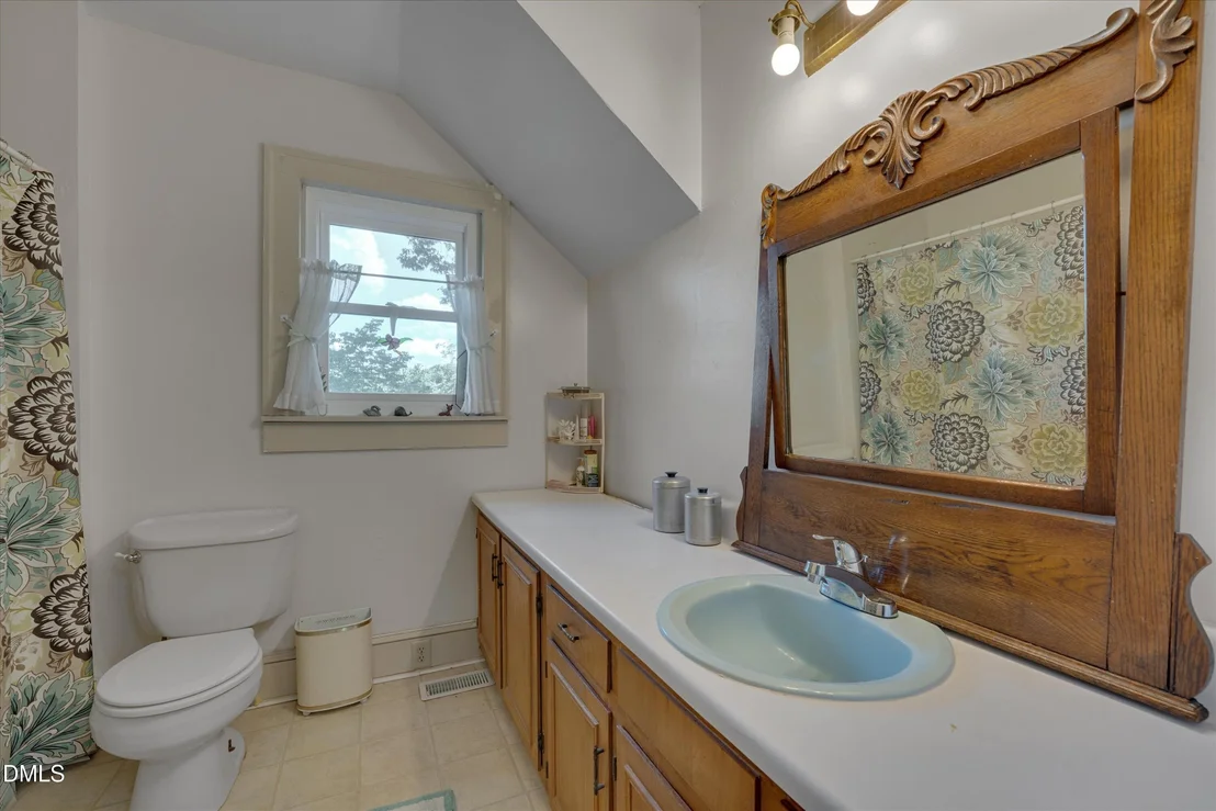 Photo of 3795 Graham Sherron Road