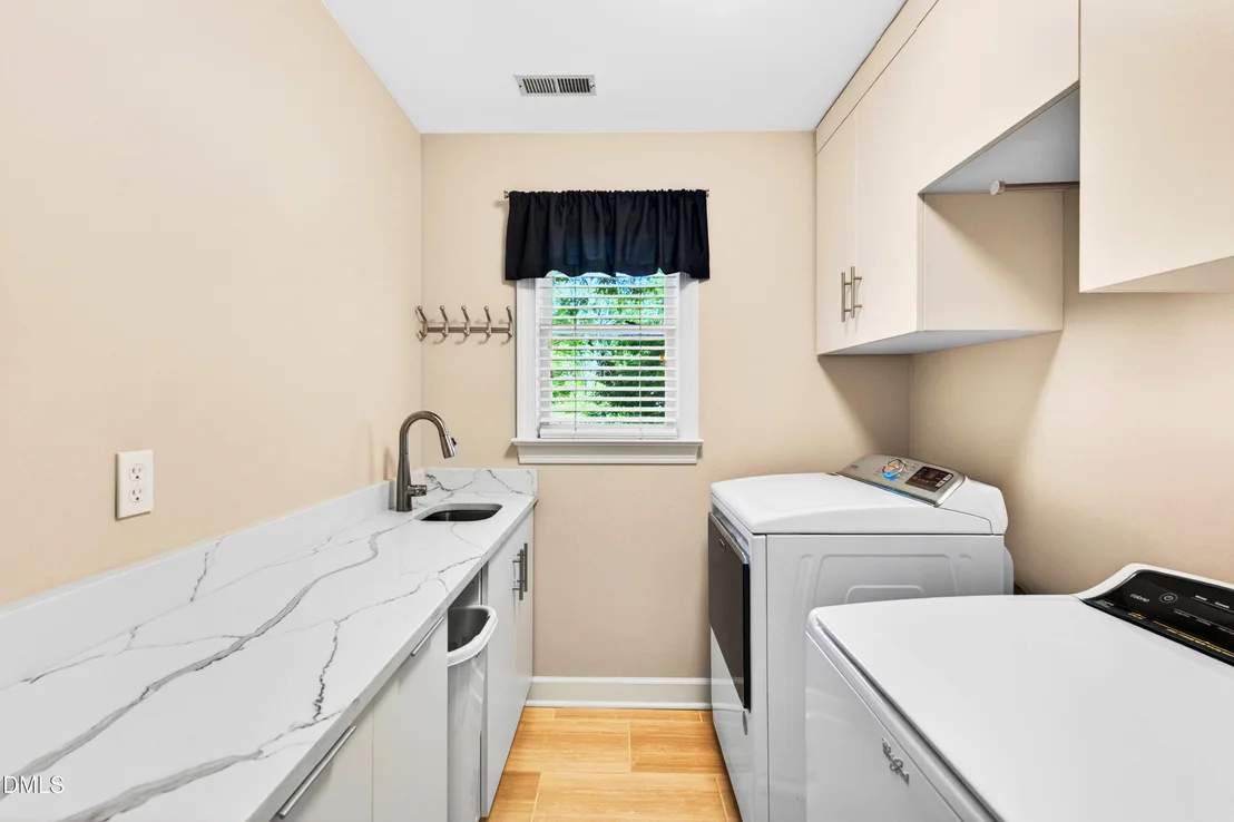 Photo of 113 Stoneleigh Drive