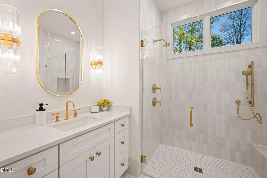Photo of 2108 Ridge Road