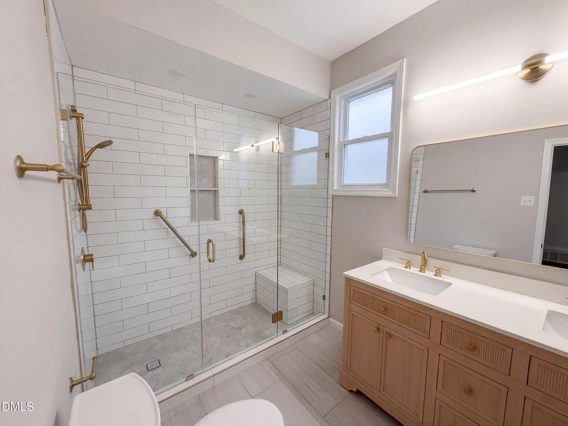 Photo of 2220 Hillock Drive
