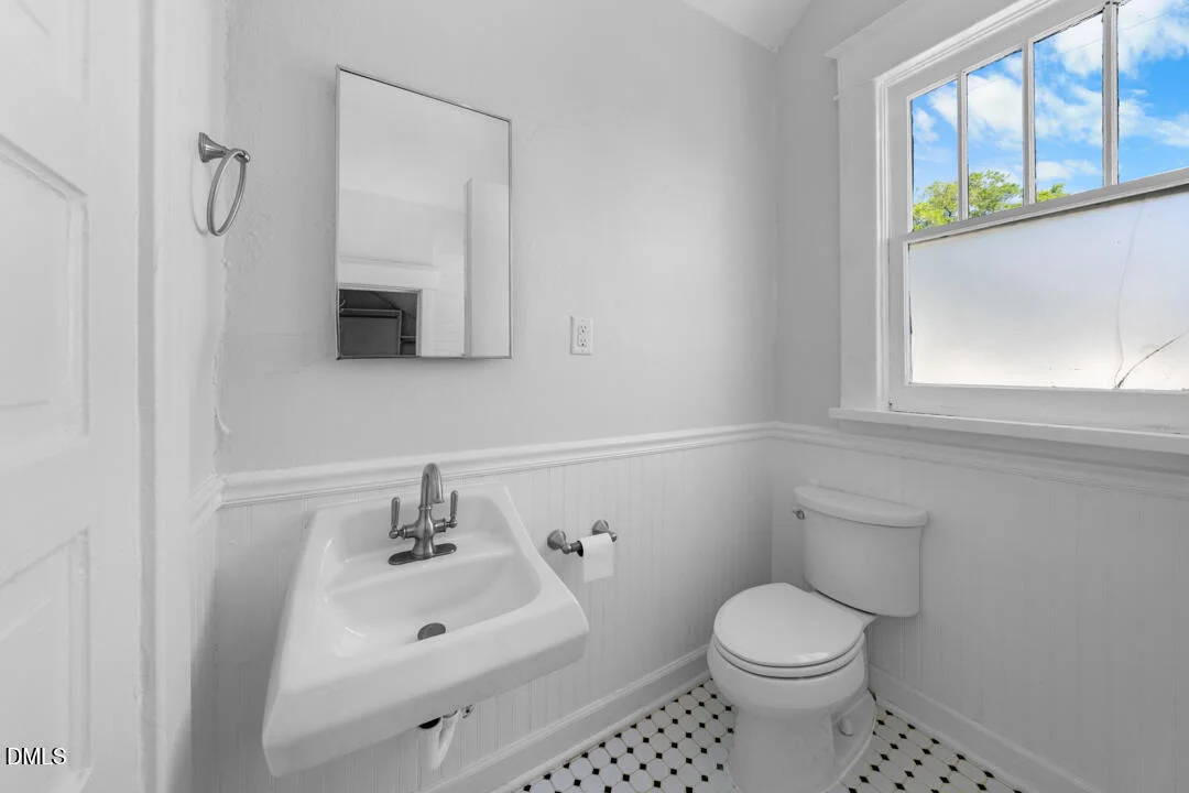 Photo of 405 N Gregson Street
