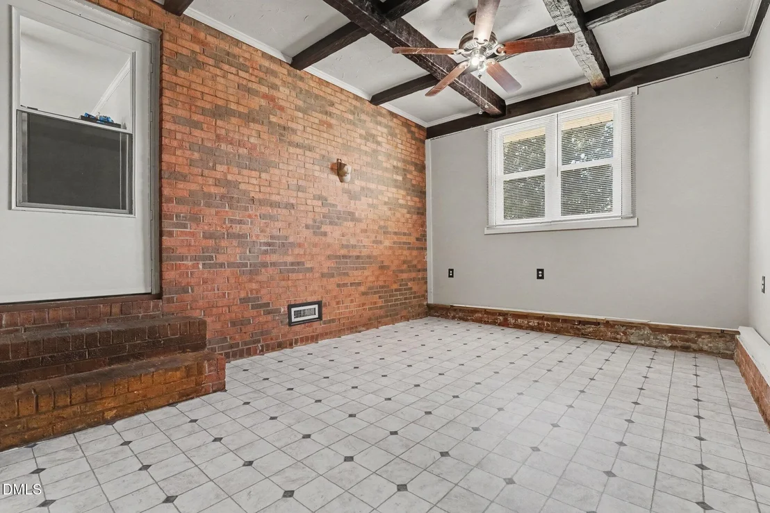 Photo of 200 Paceville Road