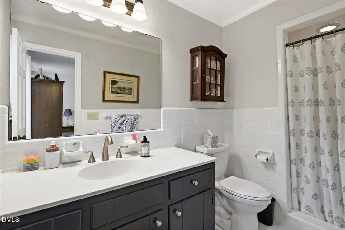 Photo of 804 Chestnut Drive