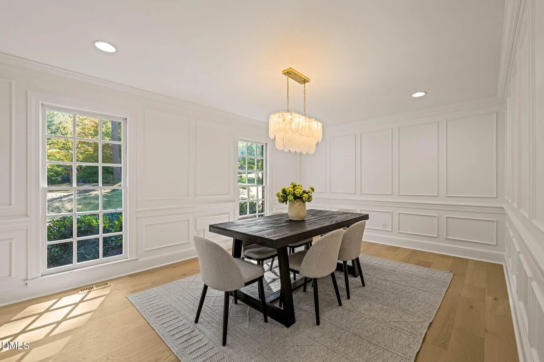 Photo of 2404 Beechview Court