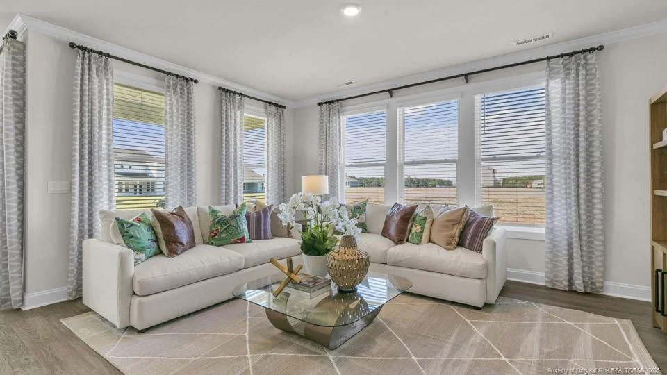 Photo of 1025 Martin Farms Boulevard