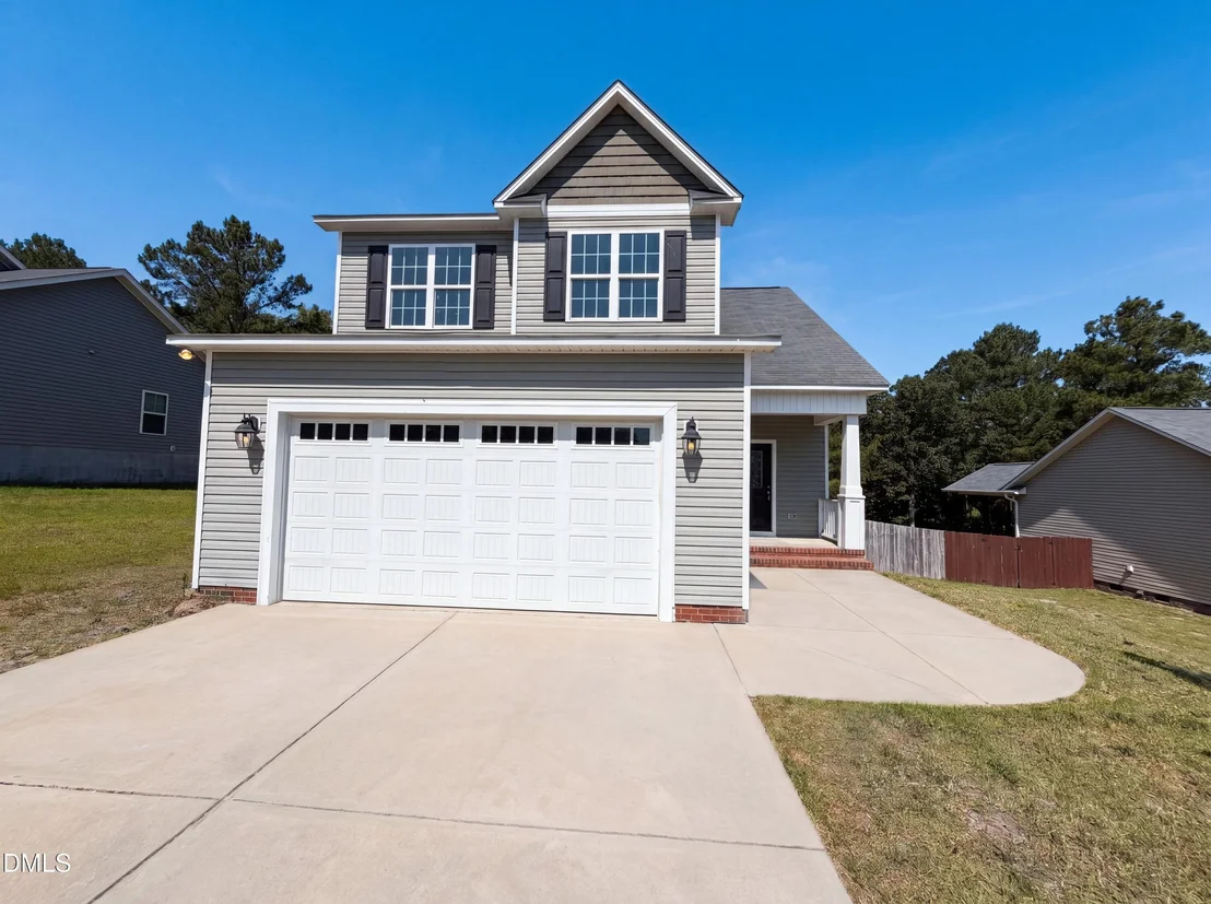 Photo of 858 Omaha Drive